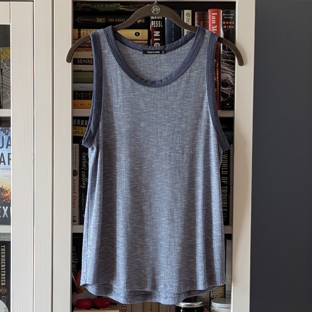 Textured Blue Knit Tank Top // Pink Clover // Size M